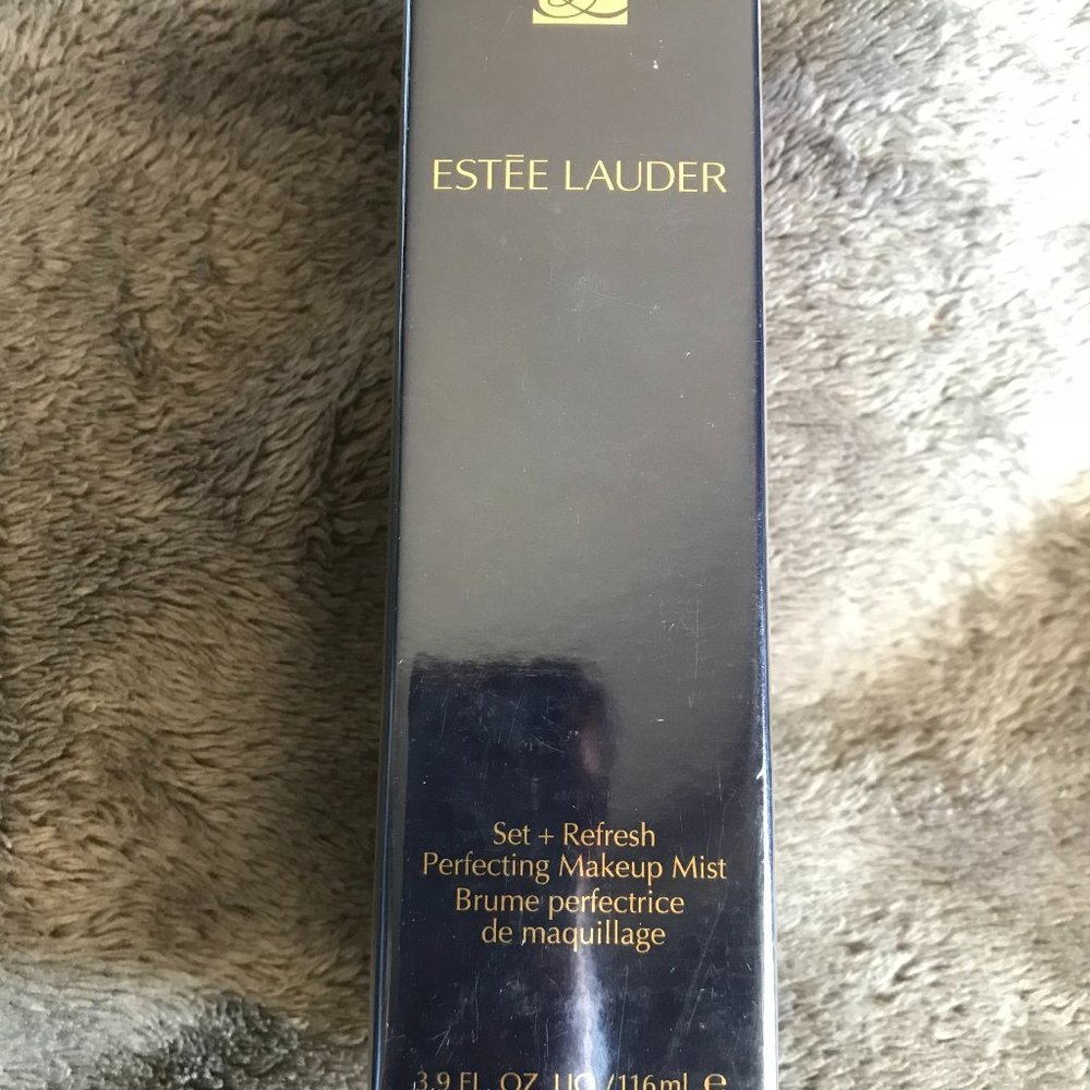Estee Lauder Set + Refresh Perfecting Makeup Mist